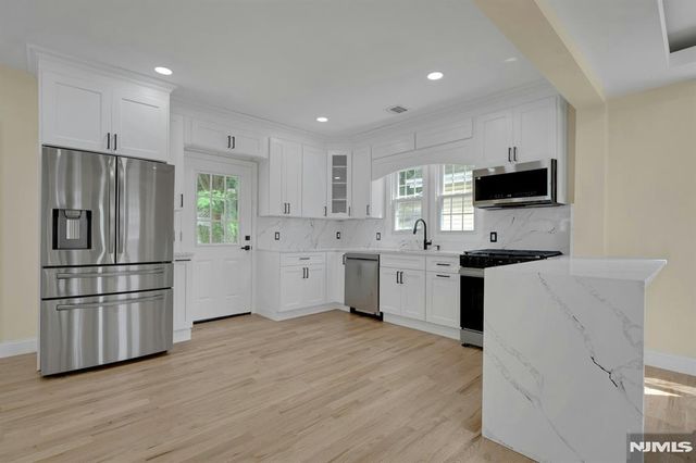 319 2nd Place, Bogota, NJ 07603