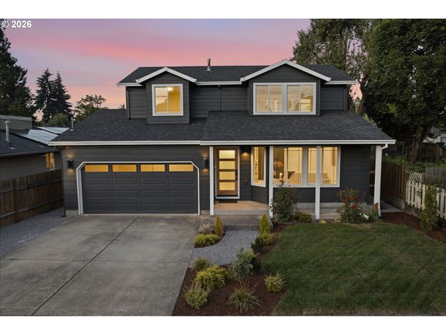 9827 N IVANHOE St, Portland, OR 97203