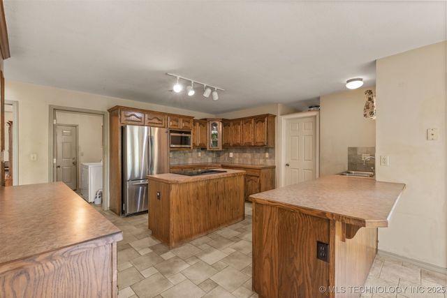 4157 New Prue Road, Sand Springs, OK 74063