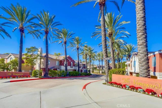54 Santa Barbara Court, Lake Forest, CA 92610
