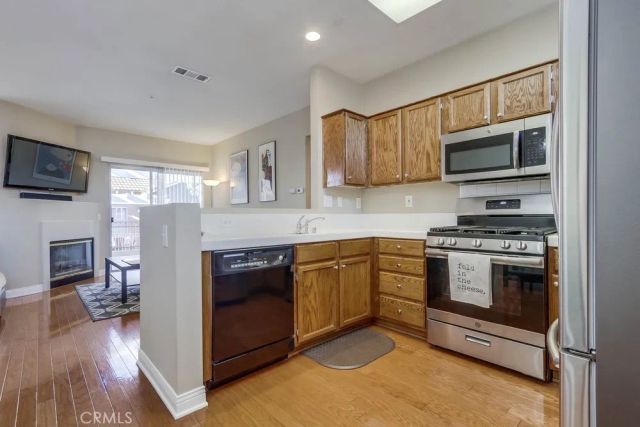 54 Santa Barbara Court, Lake Forest, CA 92610