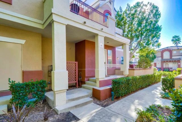 54 Santa Barbara Court, Lake Forest, CA 92610