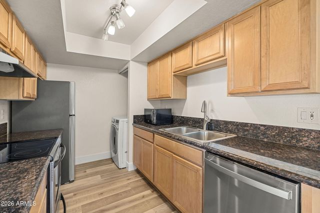 740 W ELM Street 207, Phoenix, AZ 85013