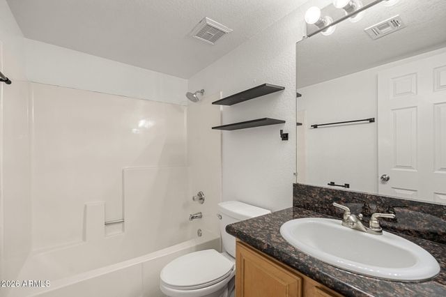 740 W ELM Street 207, Phoenix, AZ 85013