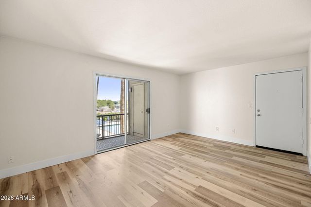 740 W ELM Street 207, Phoenix, AZ 85013
