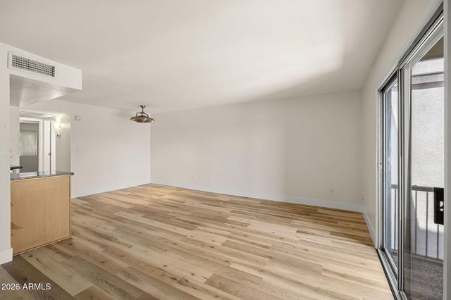 740 W ELM Street 207, Phoenix, AZ 85013