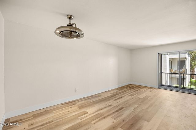 740 W ELM Street 207, Phoenix, AZ 85013