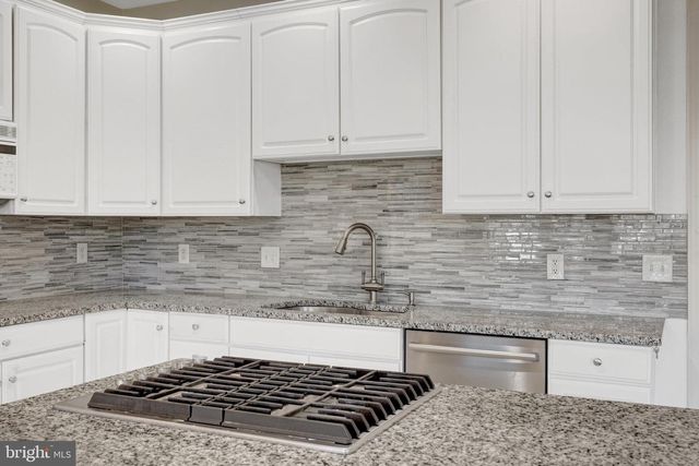 8030 KIDWELL TOWN CT, Vienna, VA 22182