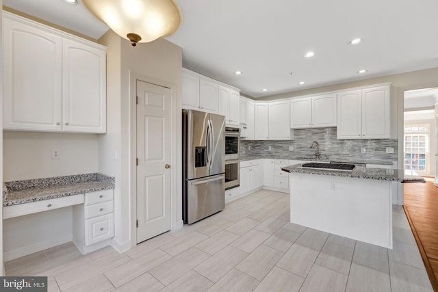 8030 KIDWELL TOWN CT, Vienna, VA 22182