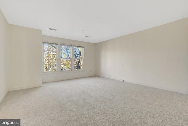 8030 KIDWELL TOWN CT, Vienna, VA 22182