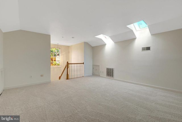 8030 KIDWELL TOWN CT, Vienna, VA 22182