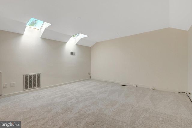 8030 KIDWELL TOWN CT, Vienna, VA 22182