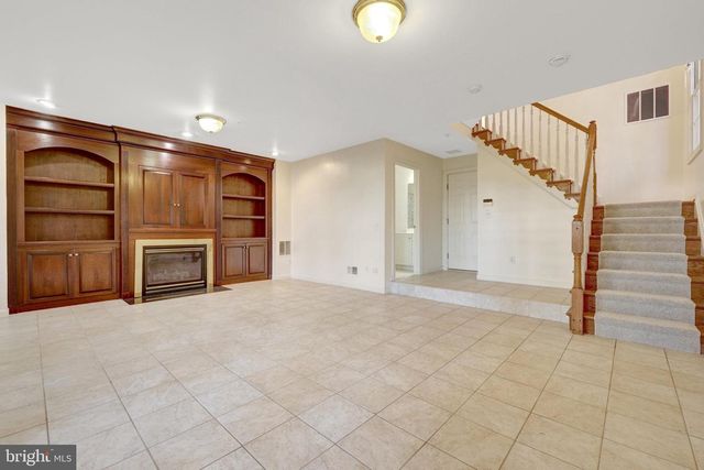 8030 KIDWELL TOWN CT, Vienna, VA 22182