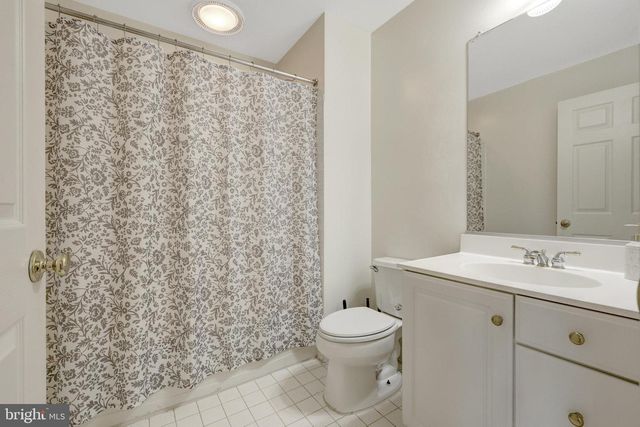 8030 KIDWELL TOWN CT, Vienna, VA 22182