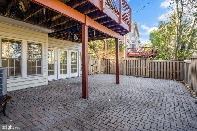 8030 KIDWELL TOWN CT, Vienna, VA 22182