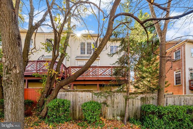 8030 KIDWELL TOWN CT, Vienna, VA 22182