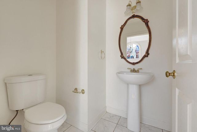 8030 KIDWELL TOWN CT, Vienna, VA 22182