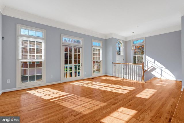 8030 KIDWELL TOWN CT, Vienna, VA 22182