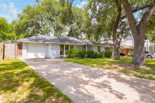 2222 Wakefield Drive, Houston, TX 77018