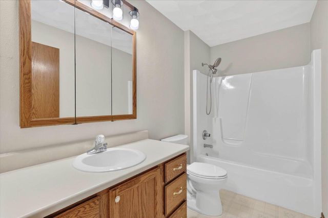 2548 Liberty Lane, Janesville, WI 53545