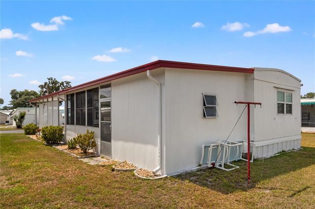 4612 CLARICE AVENUE, Zephyrhills, FL 33541