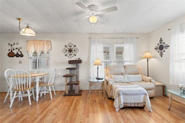 4612 CLARICE AVENUE, Zephyrhills, FL 33541