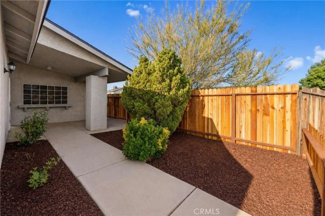 7431 Bay Ave, California City, CA 93505