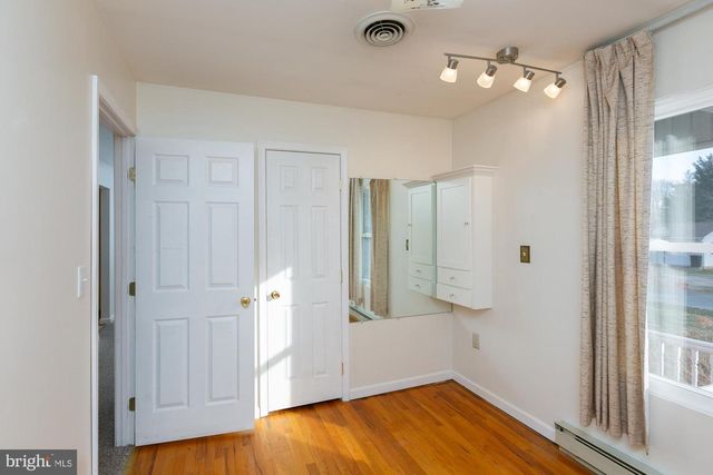 19 CARDINAL DR, Shepherdstown, WV 25443