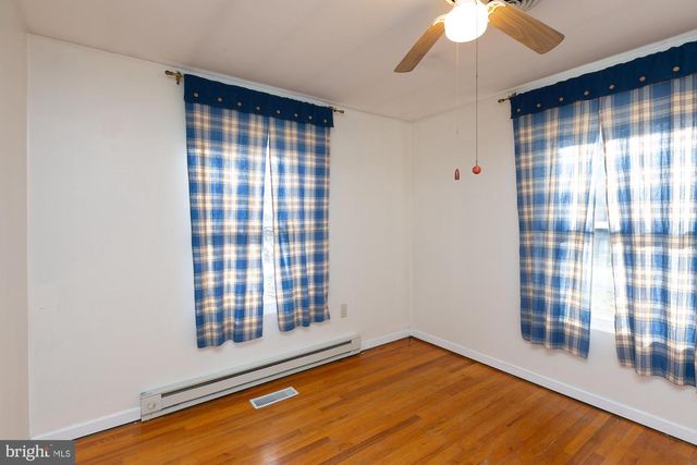 19 CARDINAL DR, Shepherdstown, WV 25443