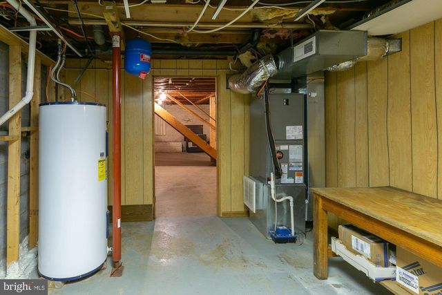 19 CARDINAL DR, Shepherdstown, WV 25443