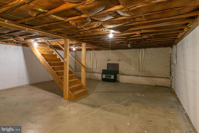 19 CARDINAL DR, Shepherdstown, WV 25443