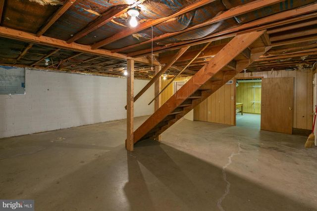 19 CARDINAL DR, Shepherdstown, WV 25443