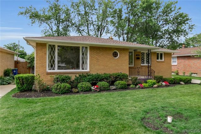 203 Forest Hill Drive, Amherst, NY 14221