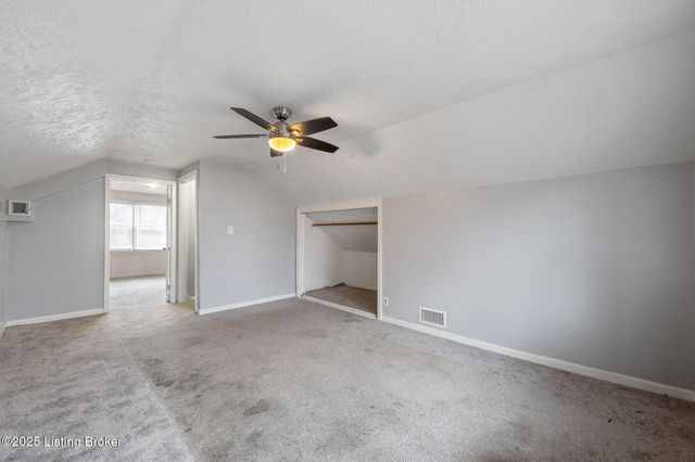 4227 Hillbrook Dr, Louisville, KY 40220