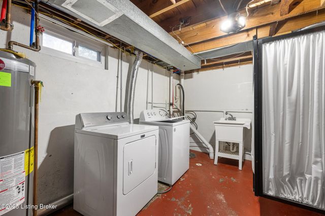 4227 Hillbrook Dr, Louisville, KY 40220