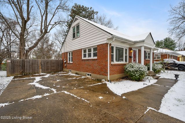 4227 Hillbrook Dr, Louisville, KY 40220