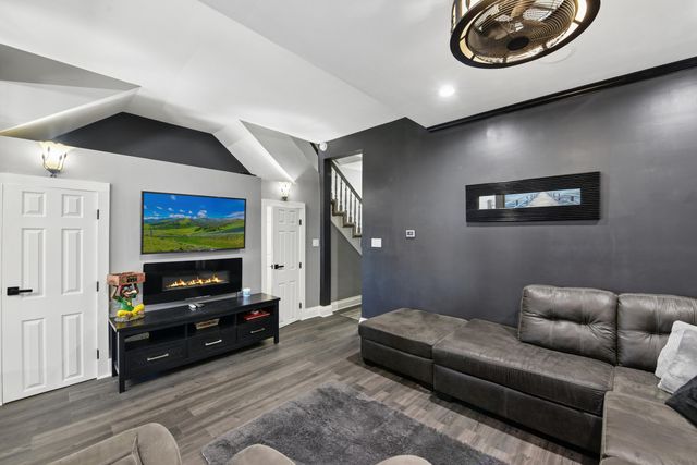 164 E 42nd Street, Covington, KY 41015