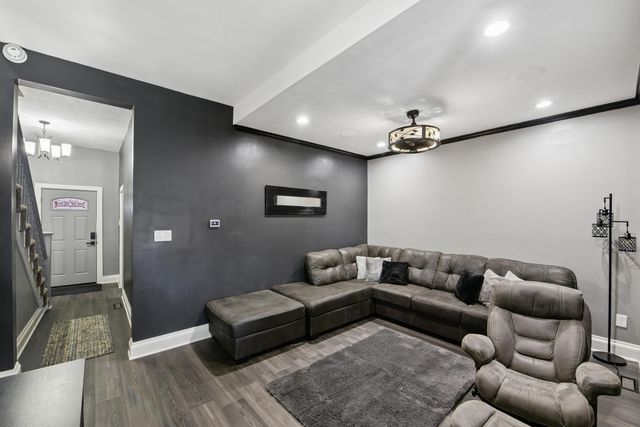 164 E 42nd Street, Covington, KY 41015
