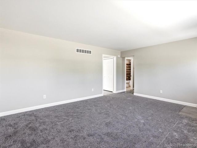 2941 Beach Road, Port Huron, MI 48060