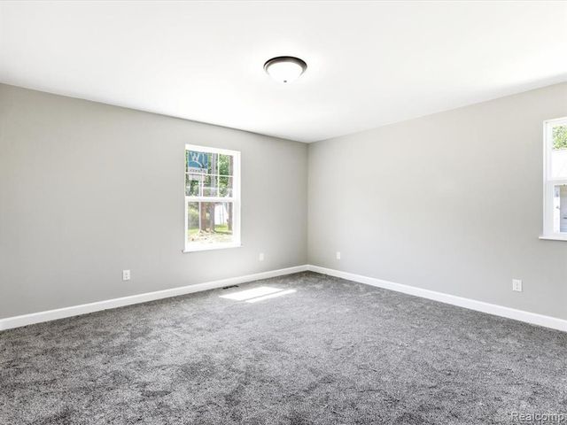 2941 Beach Road, Port Huron, MI 48060