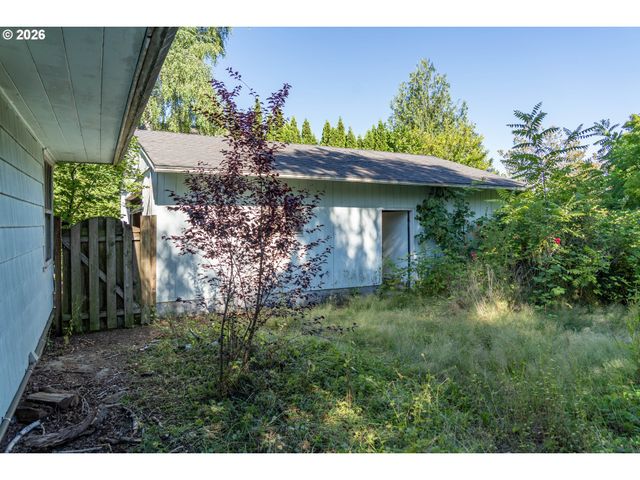 4725 Sw POMONA St, Portland, OR 97219