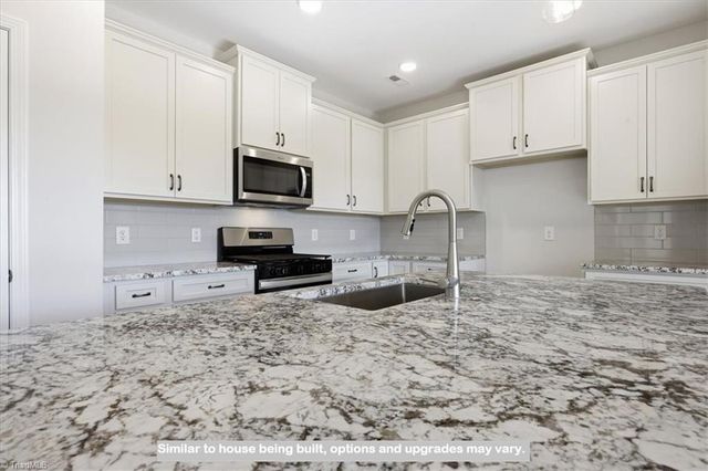 6412 Gardenview Road 47, Pleasant Garden, NC 27313