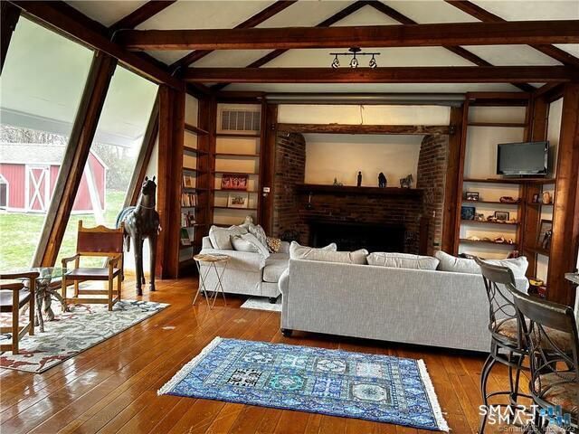 18 Platts Hill Road, Newtown, CT 06470
