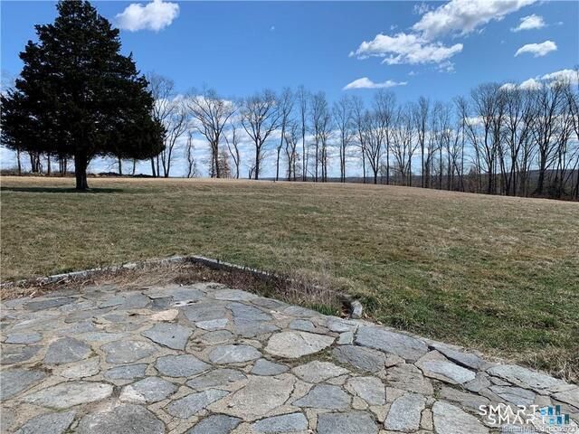 18 Platts Hill Road, Newtown, CT 06470