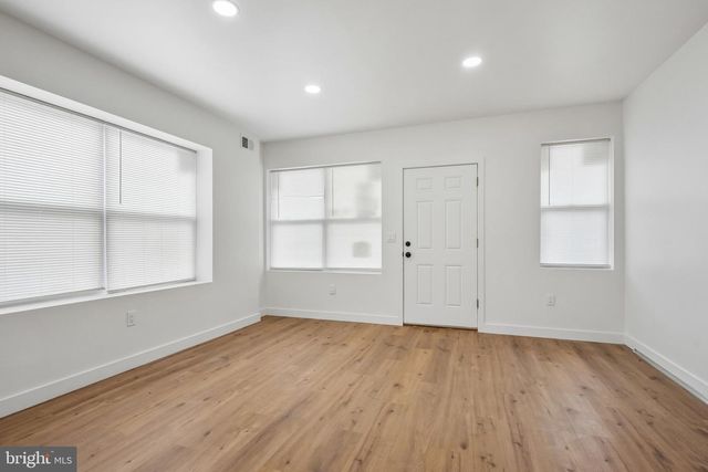 977 N 23RD ST, Camden, NJ 08105