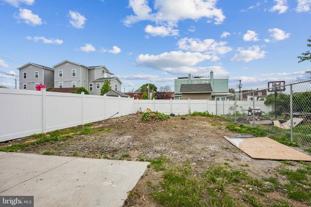 977 N 23RD ST, Camden, NJ 08105