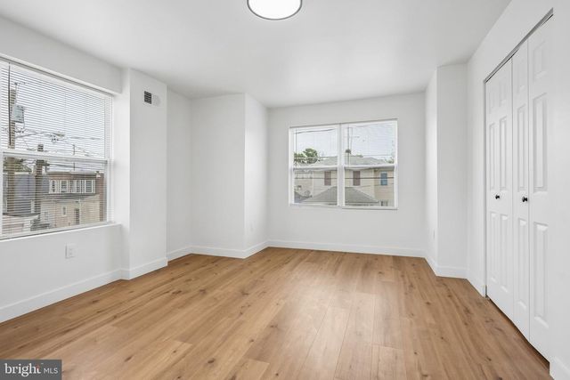 977 N 23RD ST, Camden, NJ 08105