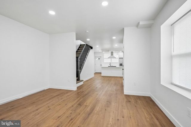 977 N 23RD ST, Camden, NJ 08105