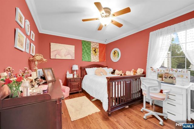 398 James Woods Court, New Milford, NJ 07646