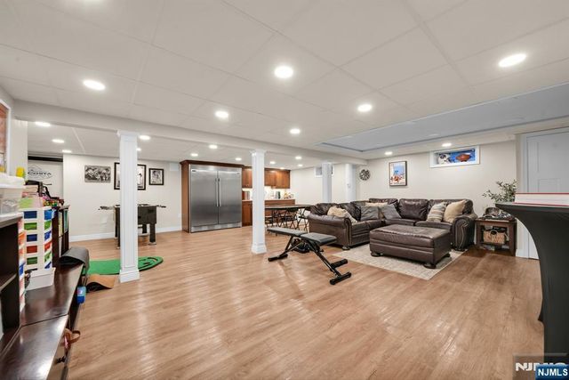 398 James Woods Court, New Milford, NJ 07646